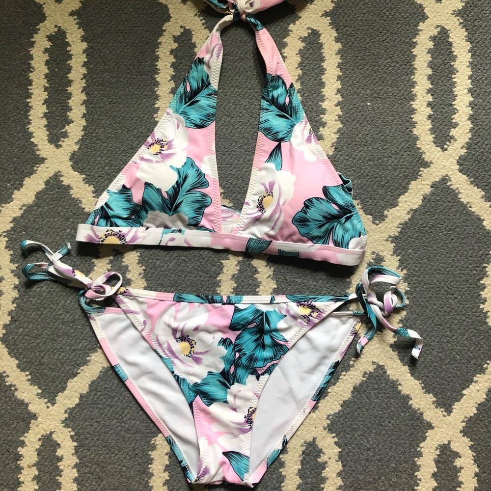 Cupshe Bathing Suit (Top and Bottom)